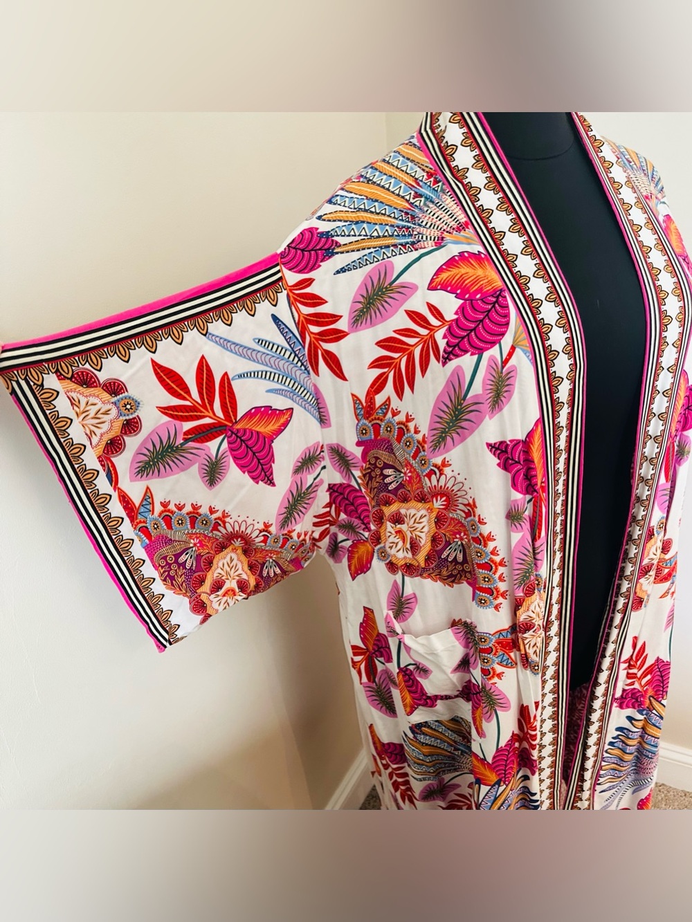 OSFM 2 sided Floral Kimono Robe - Cover-Up - Picture 2 of 8
